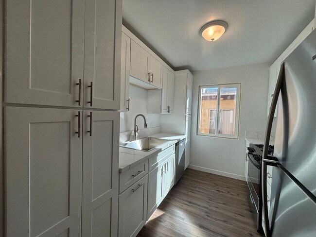 Building Photo - 1163 Winchester Ave