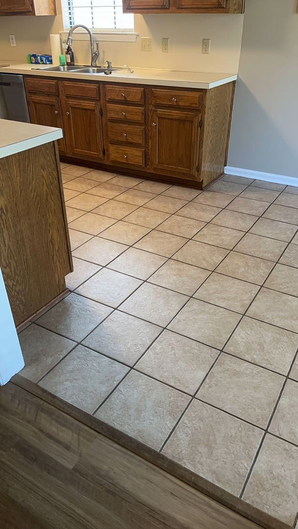 Building Photo - Sherwood Rental