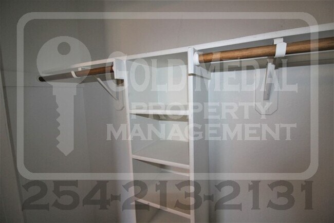 Building Photo - 1017 S 9th St