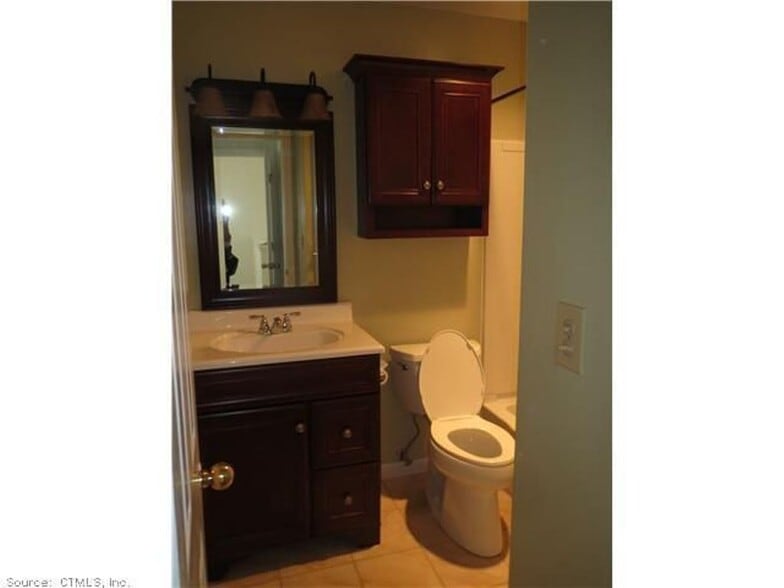 Building Photo - 105 The Mews