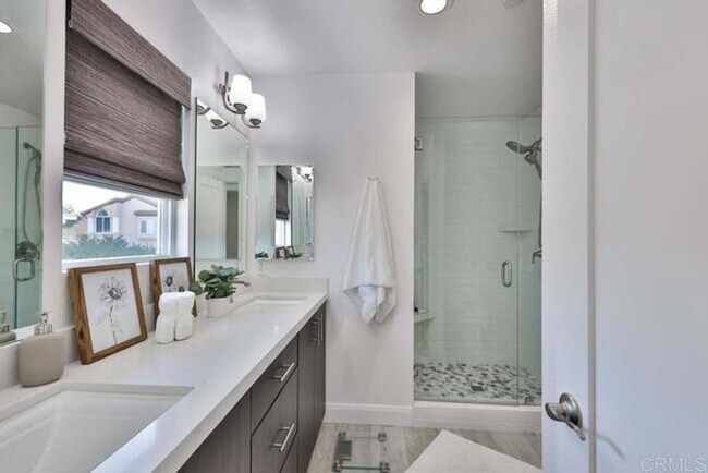 Building Photo - 1139 2nd Ave