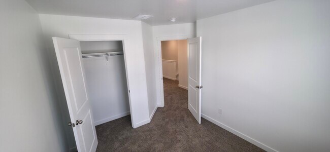 Building Photo - 4275 N 325 E