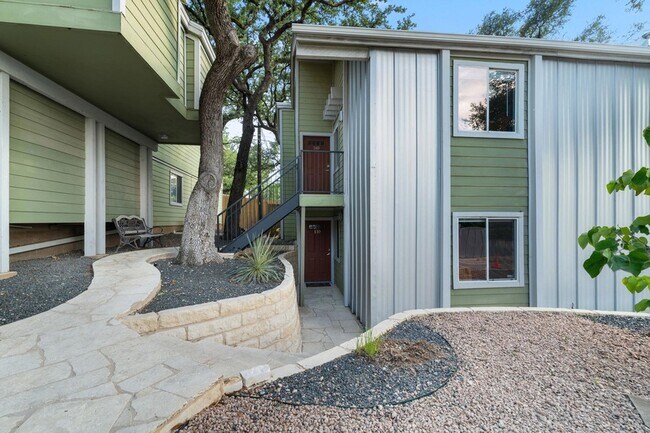 Building Photo - 3601 Menchaca Rd