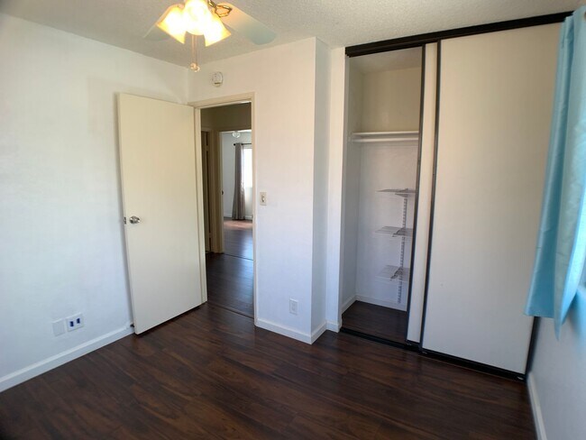 Building Photo - Mililani  - Rare 4 bedroom with upgraded kitchen/bathroom & large living/dining room