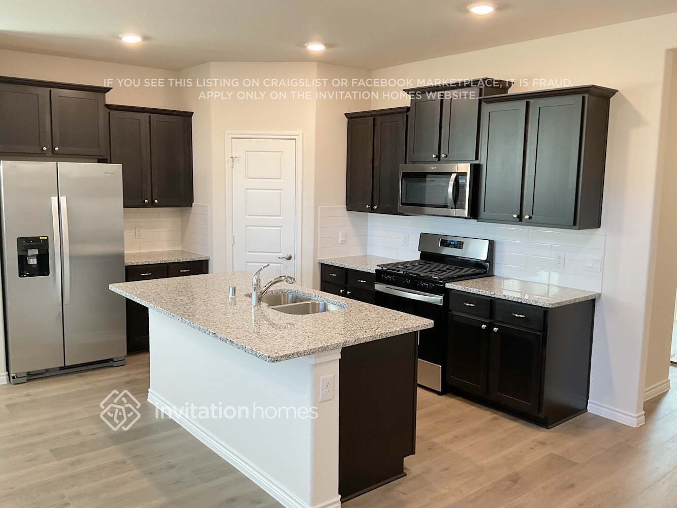 Building Photo - 7408 Mayplace Dr