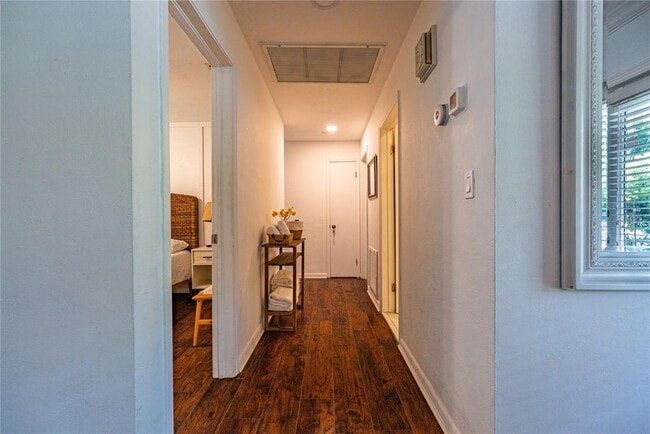 Building Photo - 401 Bullard Pkwy