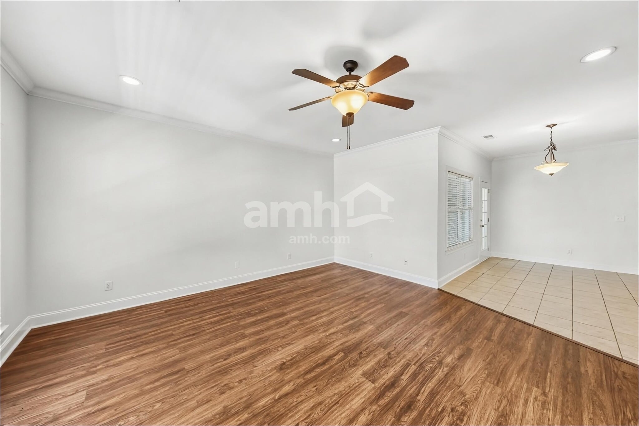Building Photo - 5966 Armadale Dr