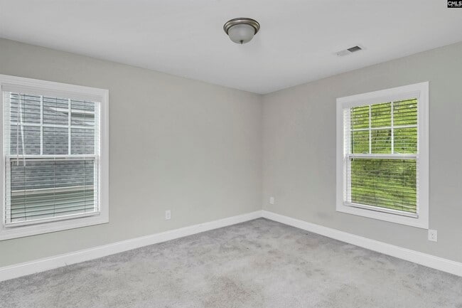 Building Photo - 825 Hidden Point Dr