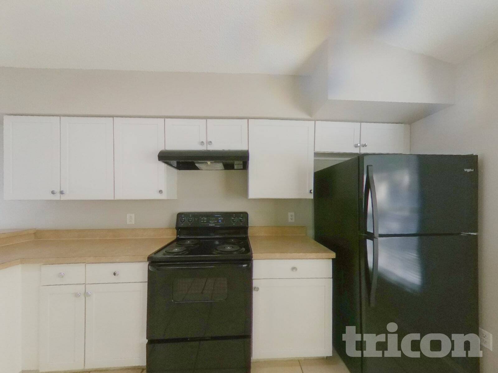 Building Photo - 2680 Chatham Cir