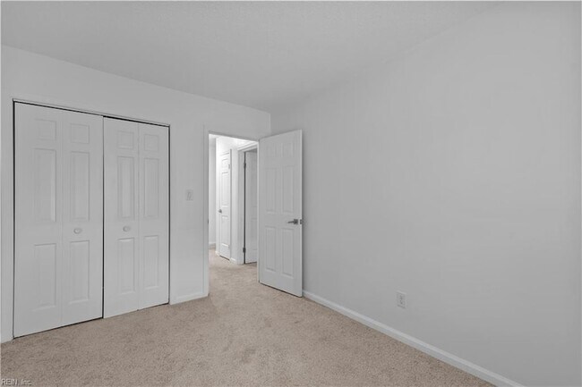 Building Photo - 570 Tenbee Ln