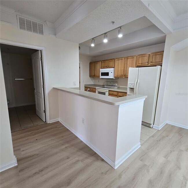 Building Photo - 12020 Villanova Dr