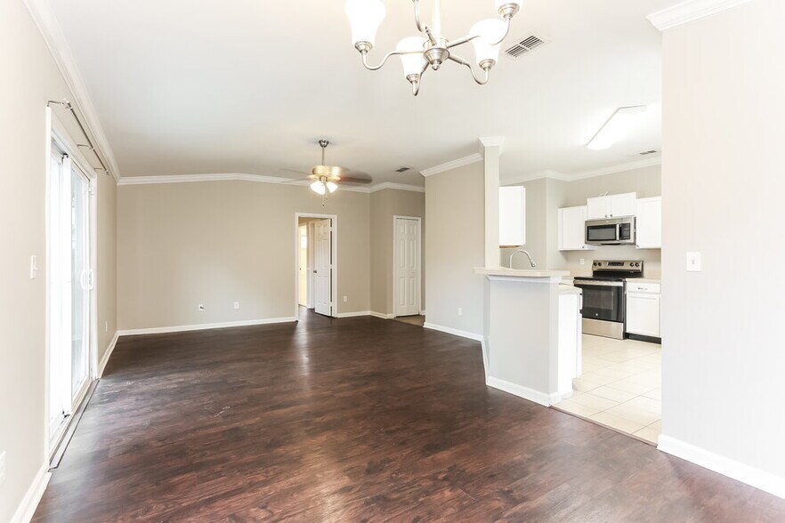 Building Photo - 7328 US Open Blvd