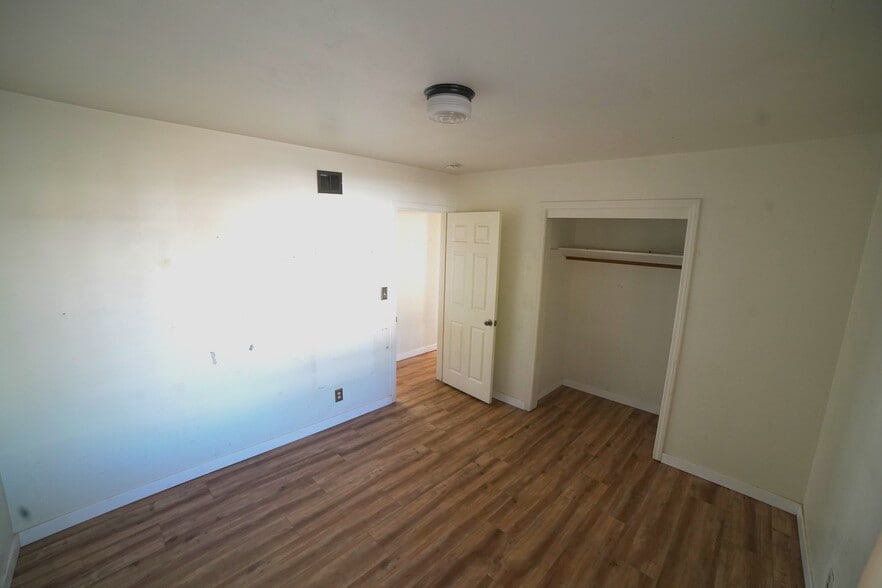 Building Photo - 1160 Chestnut St