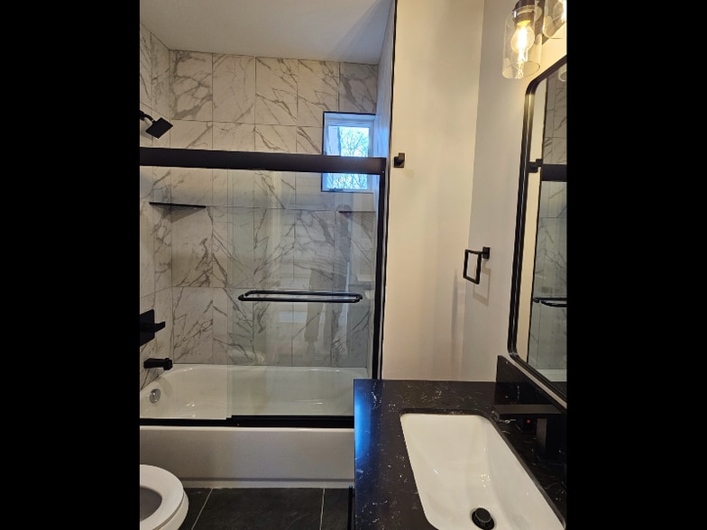 Building Photo - 149 Walnut St