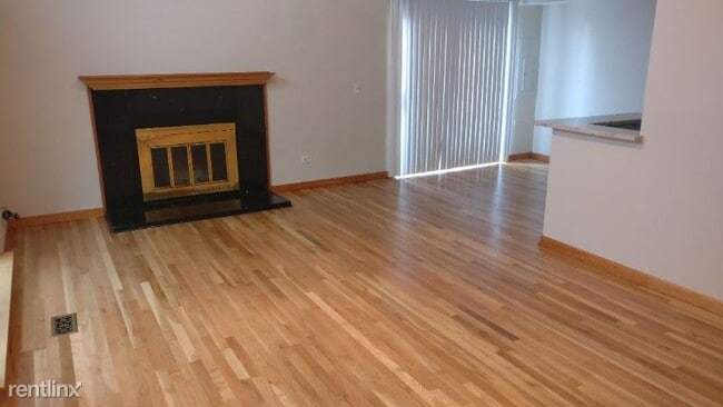 Building Photo - 2 br, 1.5 bath Townhome - 1138 N Knollwood Dr