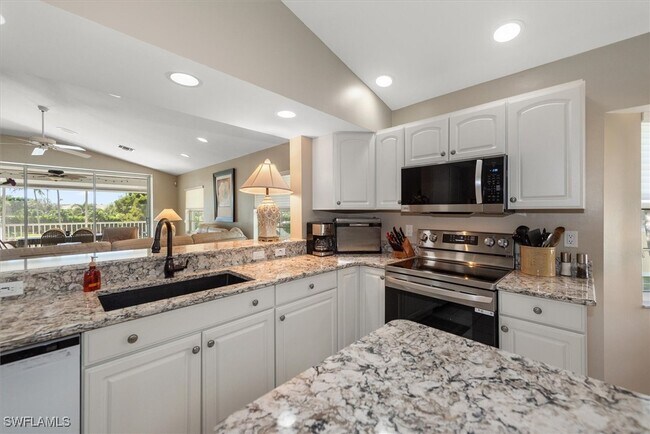 Building Photo - 8355 Mystic Greens Way