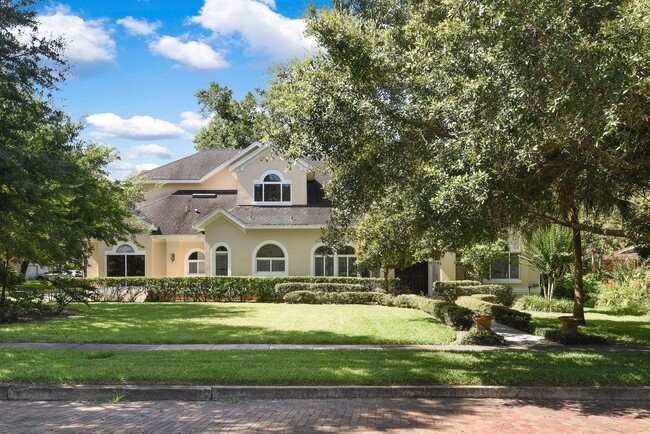 Building Photo - Beautiful home on the brick streets of Old...