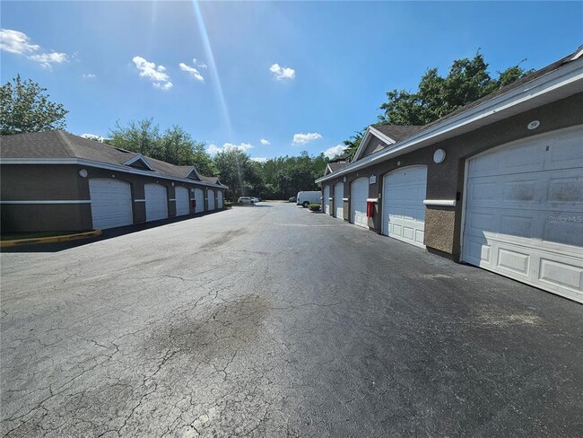 Building Photo - 3621 Conroy Rd