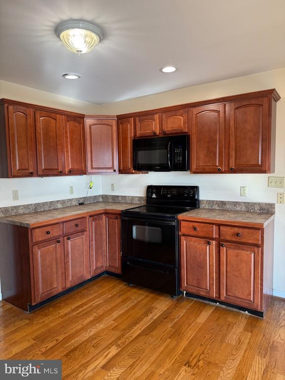 Building Photo - 51 Crystal Hill Ct