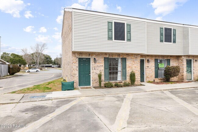 Building Photo - 100 Winchester Dr