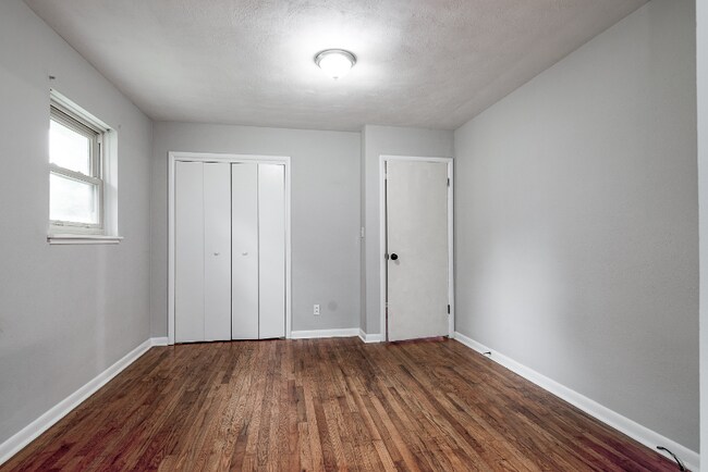 Building Photo - 4126 Pauls Ln