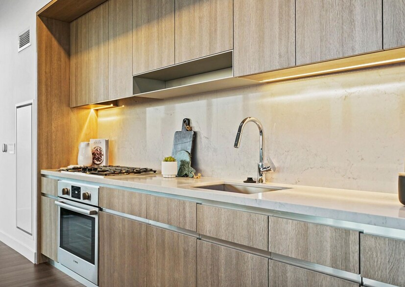 Building Photo - 1150 S Michigan Ave