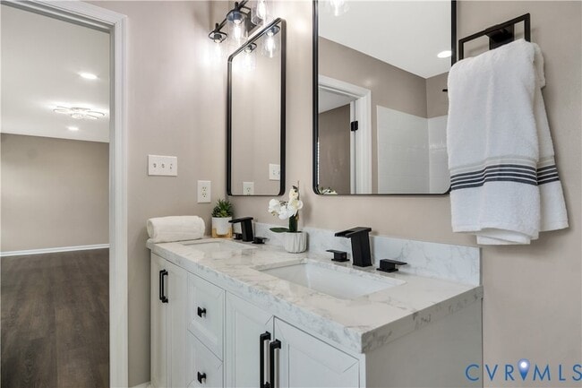 Building Photo - 10868 White Dogwood Dr