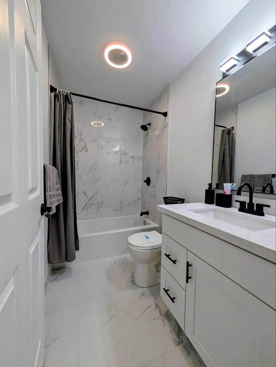 Building Photo - 13454 95th Ave NE