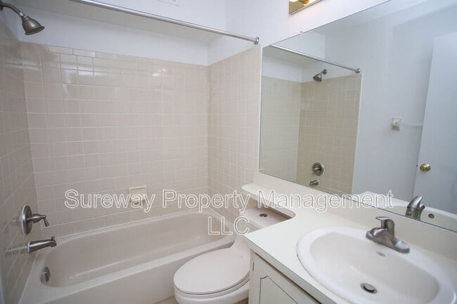 Building Photo - 1801A Sedgefield Dr
