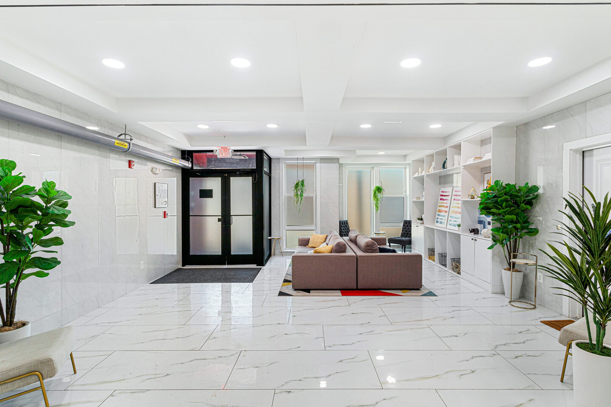 Lobby - 1028 Bladensburg Rd NE