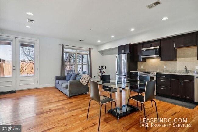 Building Photo - 515 N Street NW-#2