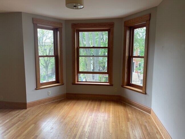 Living room, facing north - 1211 W Newport Ave