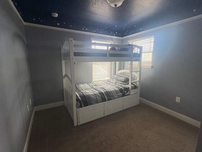 Building Photo - 5755 Marigold Loop