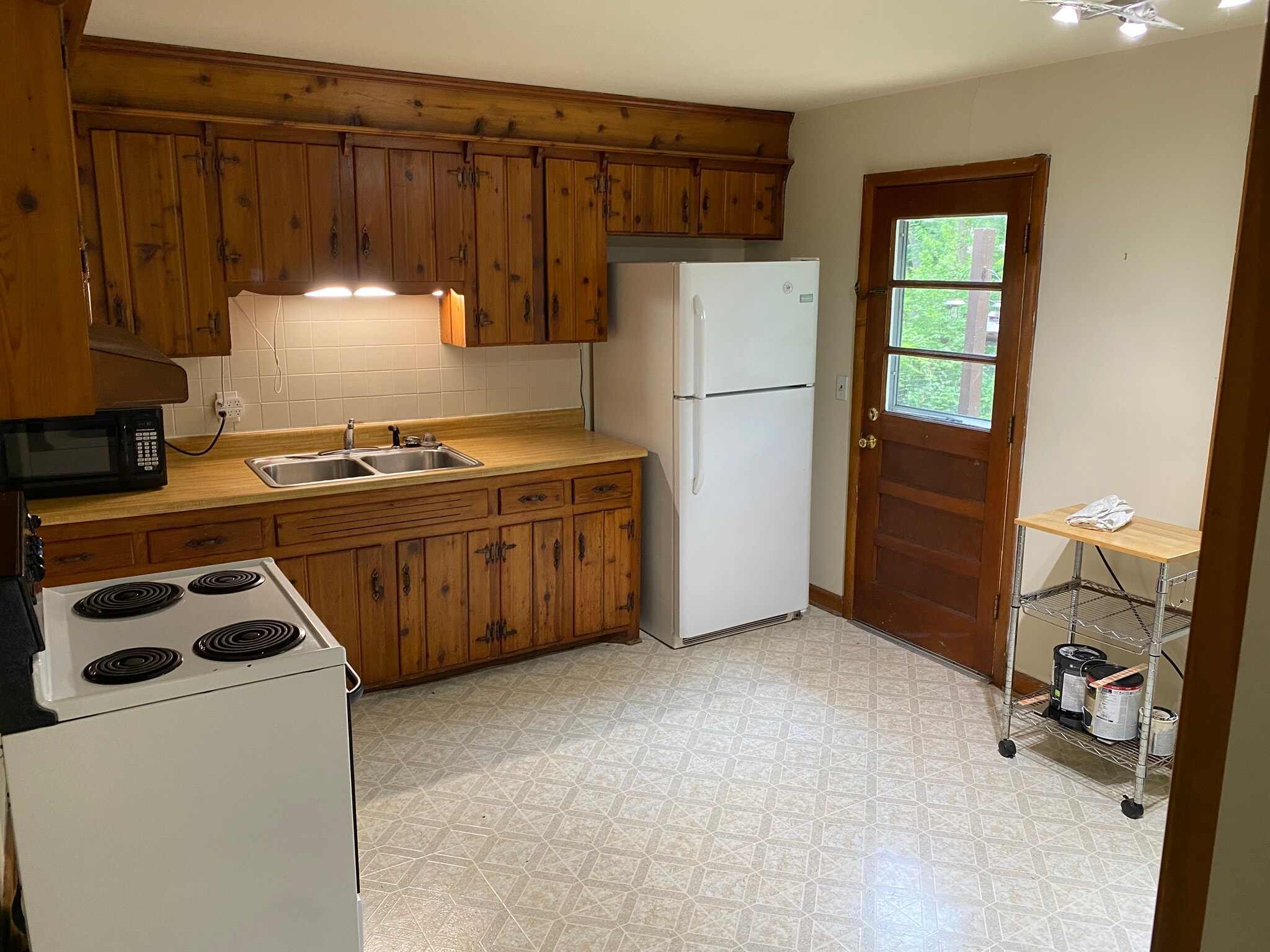 Building Photo - 3608B Caldwell Ct