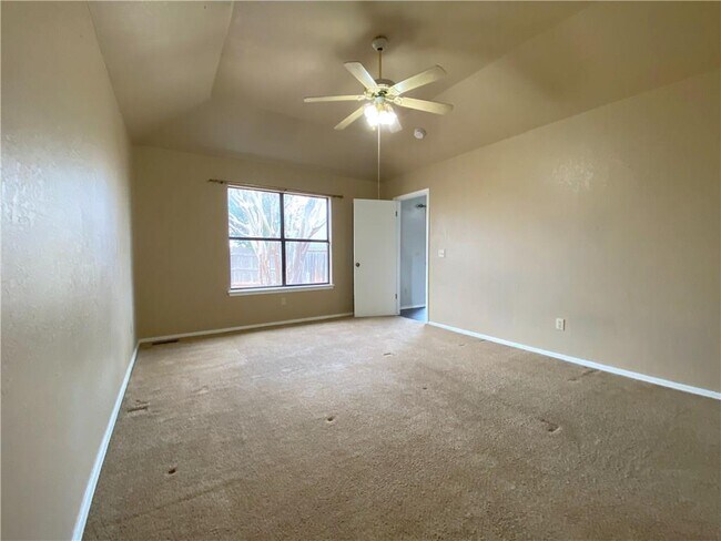 Building Photo - 917 NW 170th St