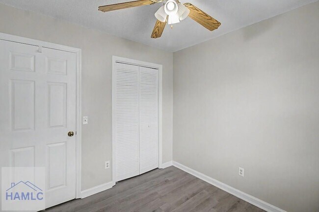Building Photo - 1651 Latham Ct
