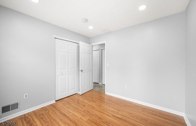 Building Photo - 3702 Riddle Ct
