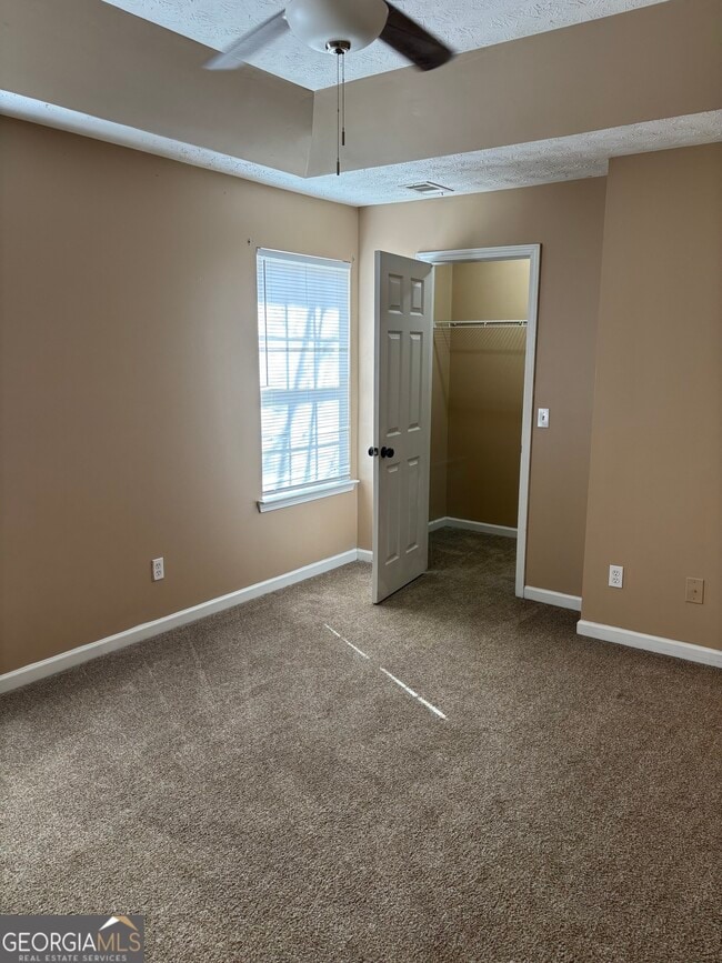 Building Photo - 6111 Camden Forrest Dr