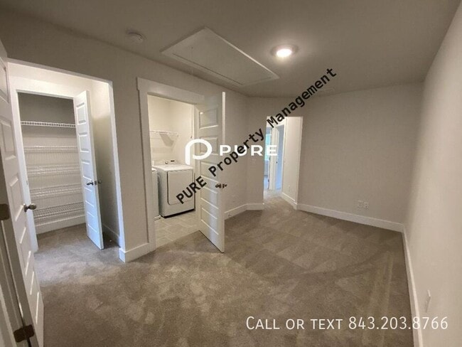 Building Photo - 7816 Park Gate Dr