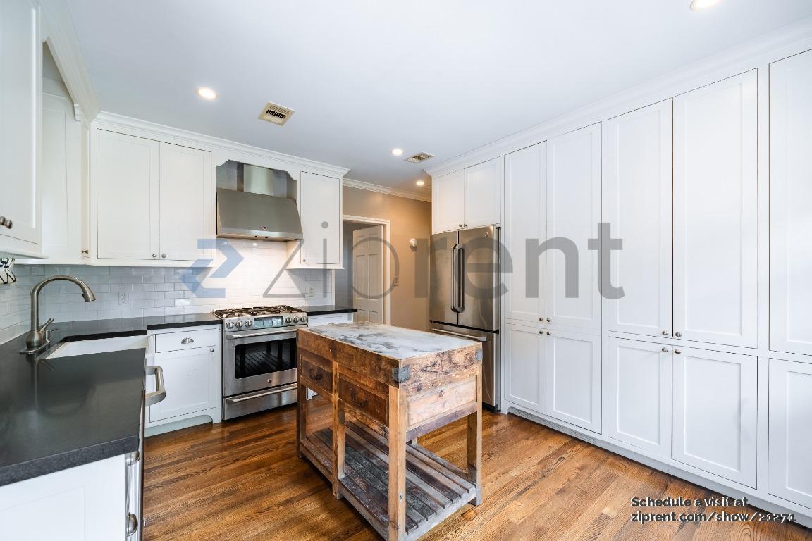 Building Photo - 2139 Dryden Rd