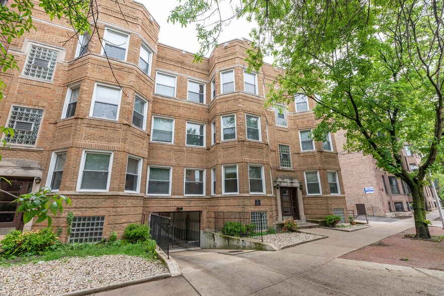 Primary Photo - 3413 N Elaine Pl