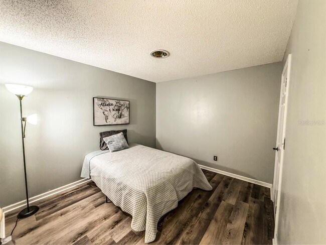 Building Photo - 35058 Whispering Oaks Blvd