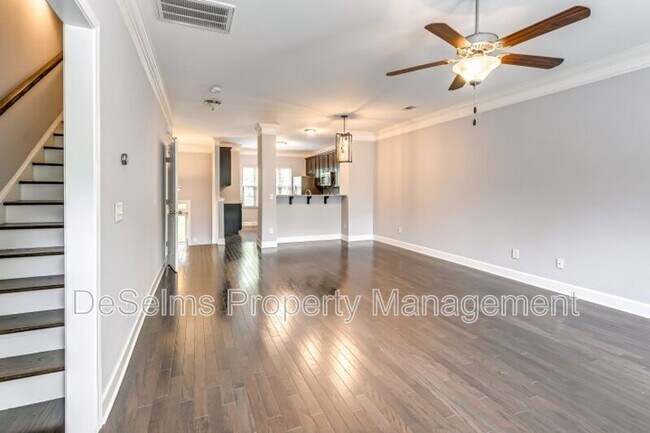 Building Photo - 5556 Prada Dr