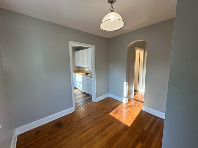 Building Photo - 3112 Peebles Dr