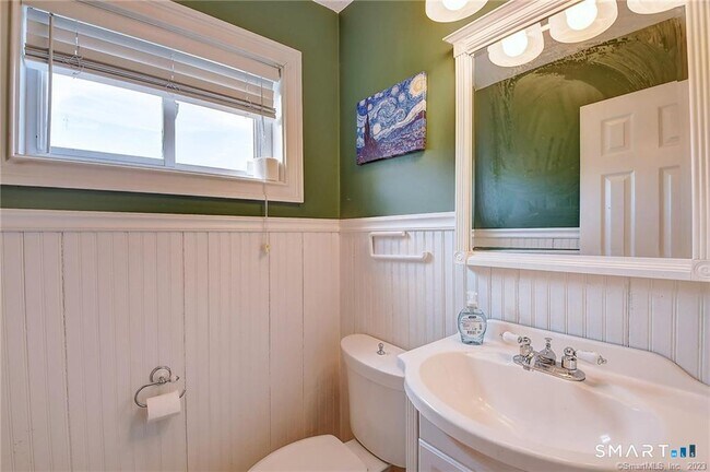 Building Photo - 334 Conestoga Way