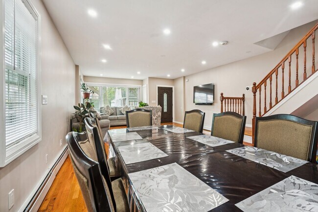 Building Photo - Experience Modern Luxury: Fully Renovated ...