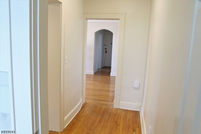 Building Photo - 503 Carleton Rd