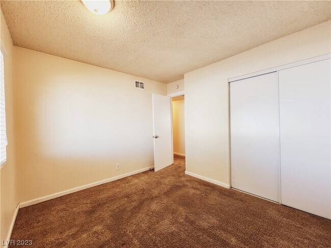 Building Photo - 4605 Cinderella Ln