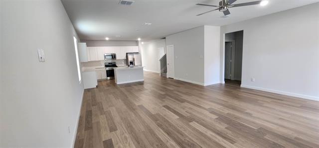 Building Photo - 708 Tidal Dr