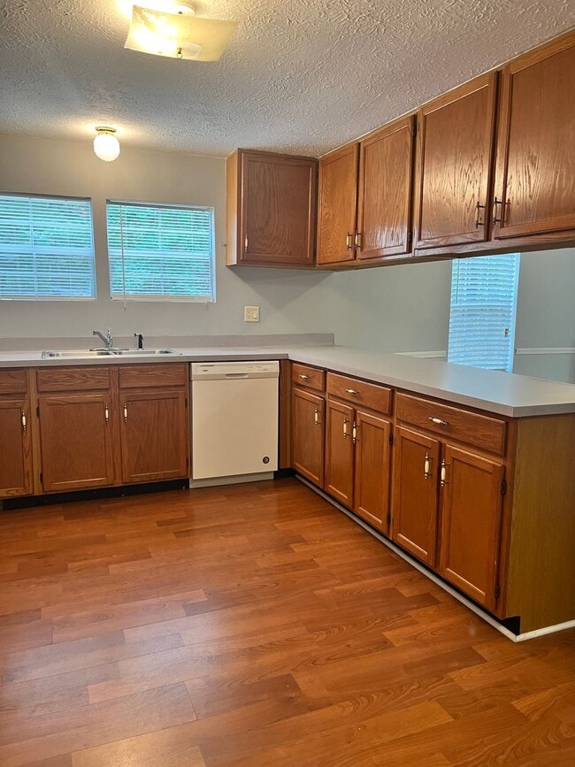 Building Photo - Spacious 3BR Home in Franklinton